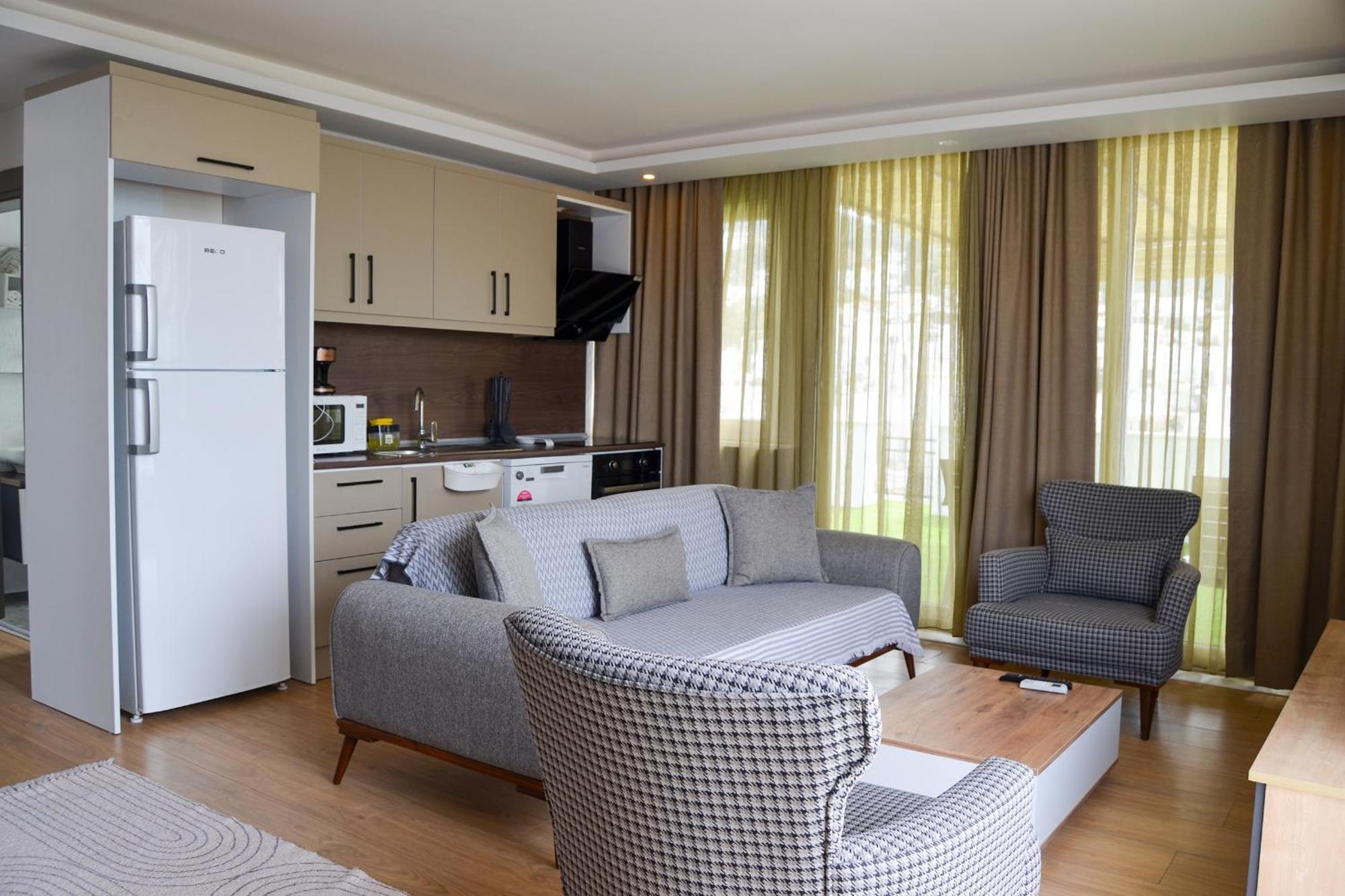 Loca Centre Suites Bodrum ภายนอก รูปภาพ